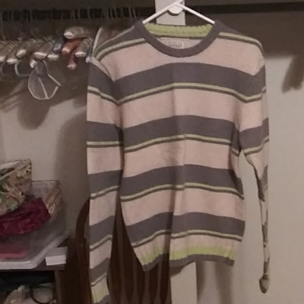 COPY - Buffalo sweater
